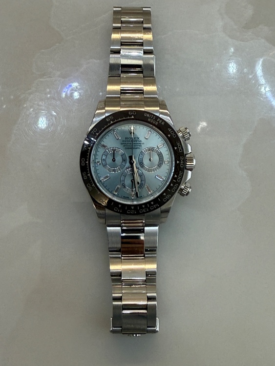 デイトナアイスブルー（高級時計）の商品画像 - 査定依頼日：2025年12月6日 - 最高査定価格：15,000,000円