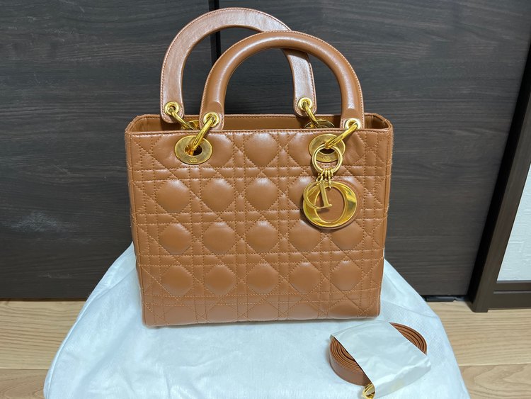 ディオール  （ブランドバッグ）の商品画像 - 査定依頼日：2023年5月26日 - 最高査定価格：220,000円