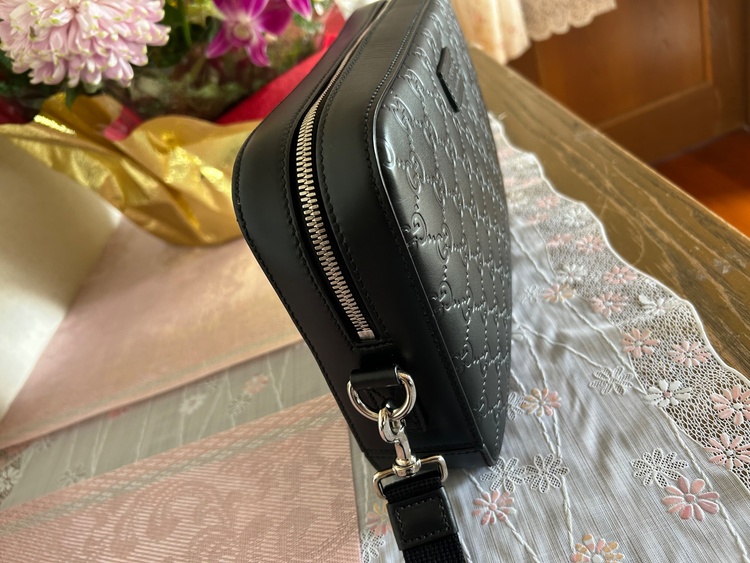 GUCCI  シマレザーセカンドバック429146（ブランドバッグ）の商品画像 - 査定依頼日：2026年1月12日 - 最高査定価格：100,000円