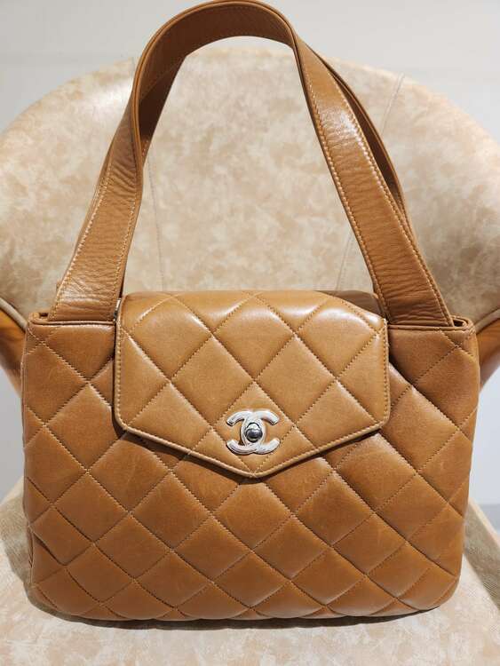 シャネル マトラッセ （ブランドバッグ）の商品画像 - 査定依頼日：2025年1月27日 - 最高査定価格：80,000円