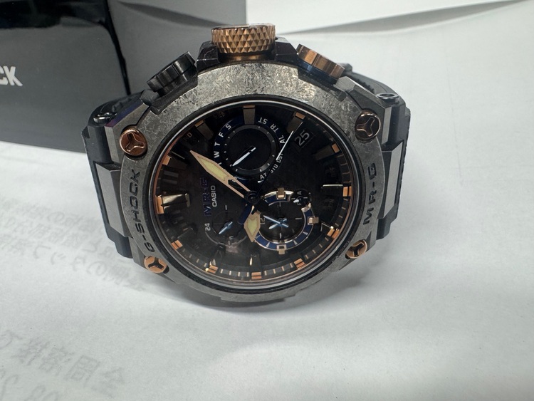 G-SHOCK MR-G MRG-B2000R-1AJr（高級時計）の商品画像 - 査定依頼日：2025年8月27日 - 最高査定価格：100,000円