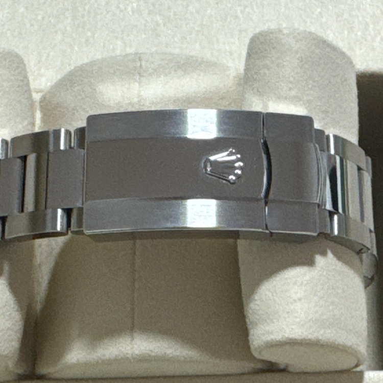 ロレックス デイトジャスト41mm  126300 アズーロブルー（高級時計）の商品画像 - 査定依頼日：2025年6月20日 - 最高査定価格：1,380,000円