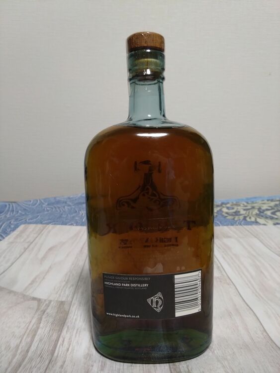 ハイランドパーク16年（お酒）の商品画像 - 査定依頼日：2025年9月26日 - 最高査定価格：27,000円