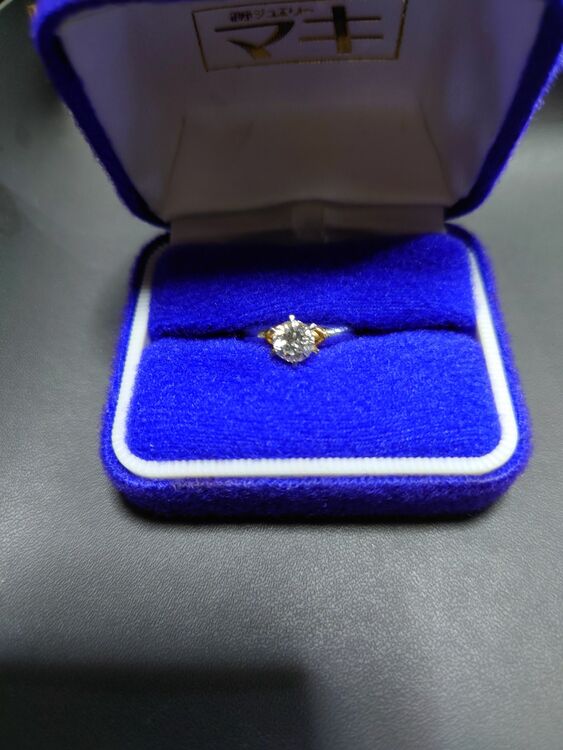 1カラット　ダイヤモンドリング（宝石）の商品画像 - 査定依頼日：2025年10月21日 - 最高査定価格：420,000円