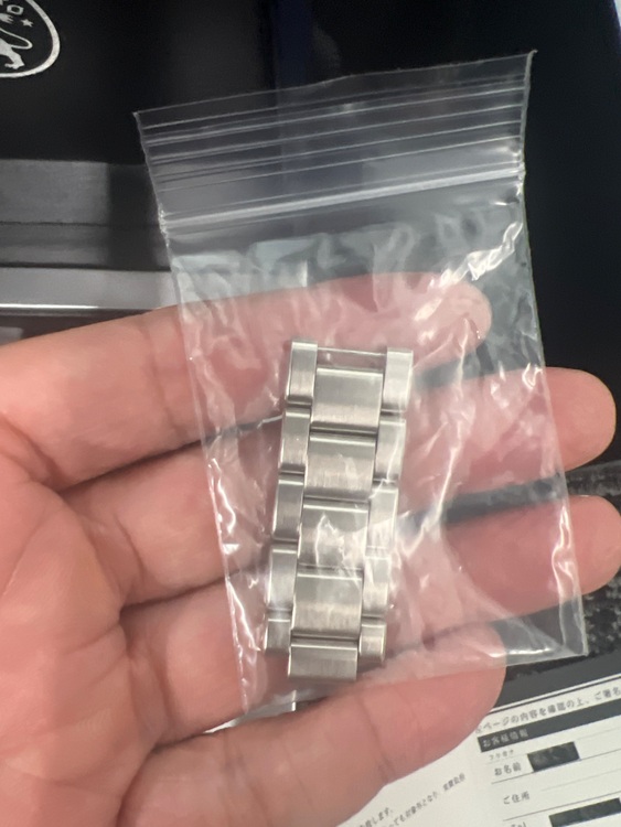 グランドセイコースプリングドライブGMT（高級時計）の商品画像 - 査定依頼日：2025年11月10日 - 最高査定価格：300,000円