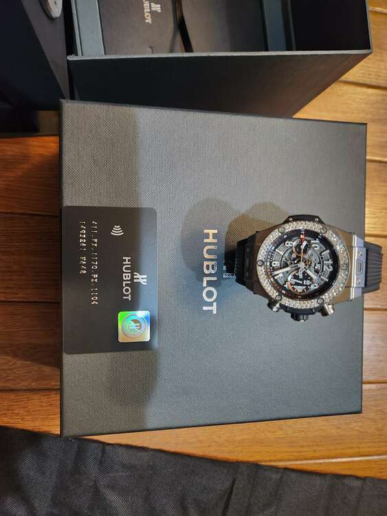 ウブロ ビックバン （高級時計）の商品画像 - 査定依頼日：2025年5月26日 - 最高査定価格：1,550,000円