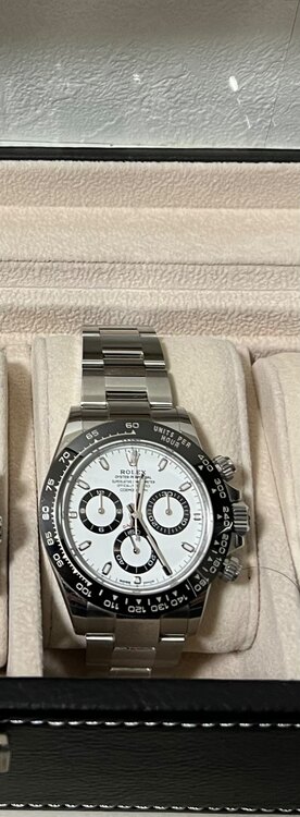 ロレックス デイトナ 116500l（高級時計）の商品画像 - 査定依頼日：2025年1月7日 - 最高査定価格：4,150,000円