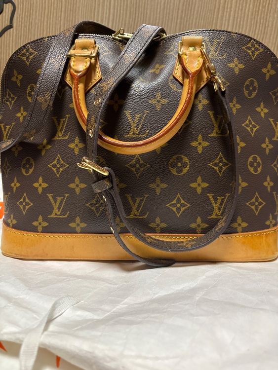 ルイヴィトン アルマ （ブランドバッグ）の商品画像 - 査定依頼日：2025年8月23日 - 最高査定価格：70,000円