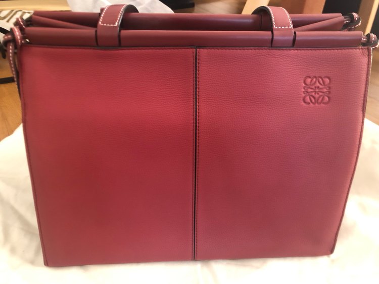 (ロエベ)LOEWE トートバッグ（ブランドバッグ）の商品画像 - 査定依頼日：2023年8月19日 - 最高査定価格：95,000円