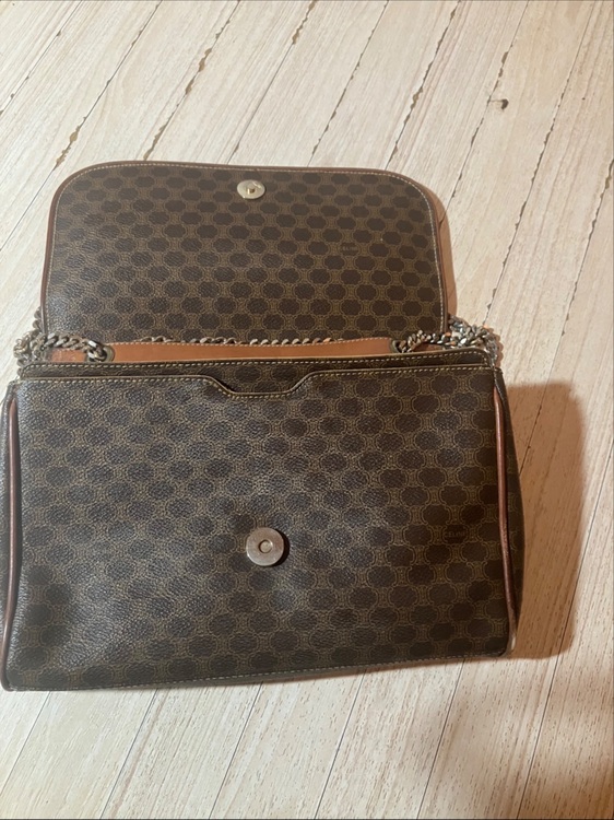 チェーンバック（ブランドバッグ）の商品画像 - 査定依頼日：2025年11月15日 - 最高査定価格：20,000円