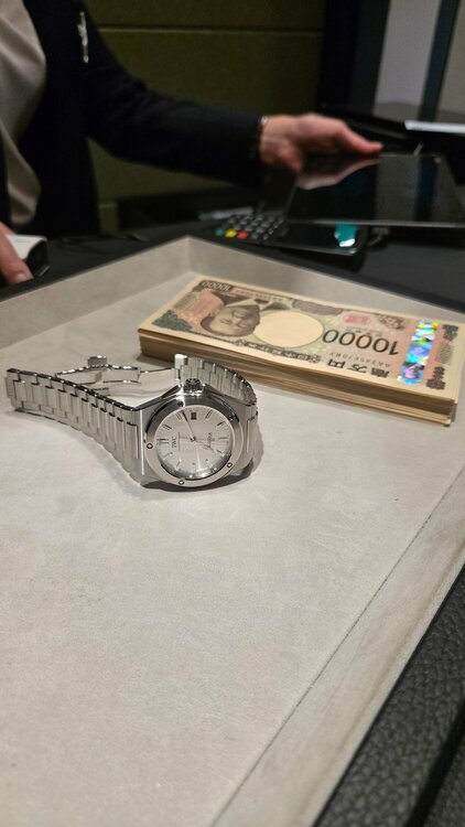 インジュニア　40mm　50周年限定（高級時計）の商品画像 - 査定依頼日：2026年9月15日 - 最高査定価格：1,620,000円