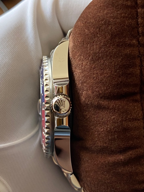 gmtマスター2 赤青（高級時計）の商品画像 - 査定依頼日：2026年1月31日 - 最高査定価格：3,580,000円