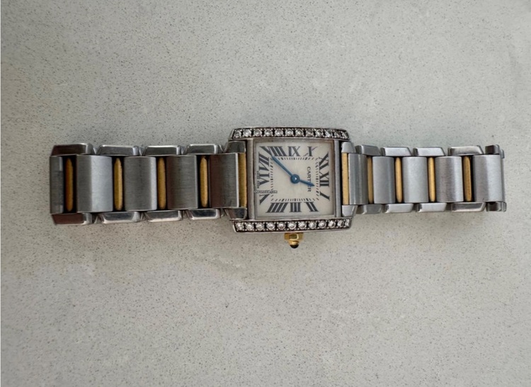 カルティエ タンク 7978640（高級時計）の商品画像 - 査定依頼日：2025年7月28日 - 最高査定価格：200,000円