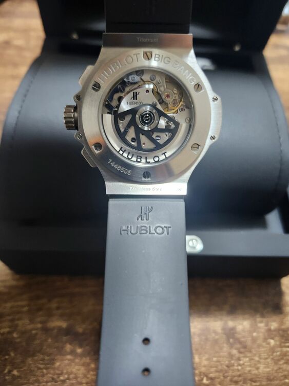 ウブロ ビックバン 301.sx1170r（高級時計）の商品画像 - 査定依頼日：2025年6月14日 - 最高査定価格：770,000円