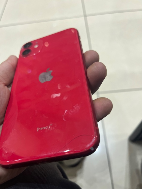 iPhone11（スマホ）の商品画像 - 査定依頼日：2025年8月5日 - 最高査定価格：15,000円