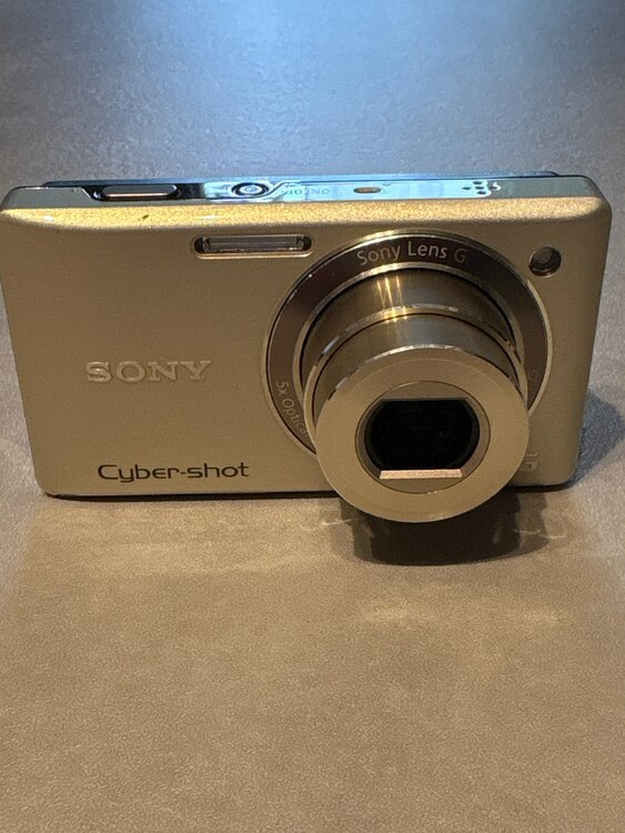 SONY Cyber-shot DSC-W380（カメラ）の商品画像 - 査定依頼日：2025年5月31日 - 最高査定価格：500円