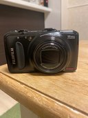 FinePix F5500EXR（カメラ）の商品画像 - 査定依頼日：2022年10月14日 - 最高査定価格：1,000円