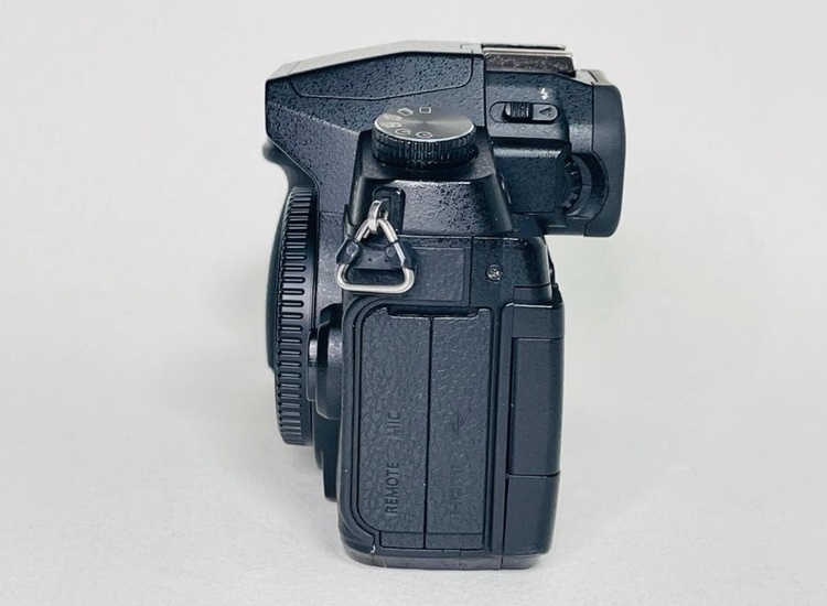 PANASONIC LUMIX DMC-G8 ボディ（カメラ）の商品画像 - 査定依頼日：2026年5月23日 - 最高査定価格：23,100円