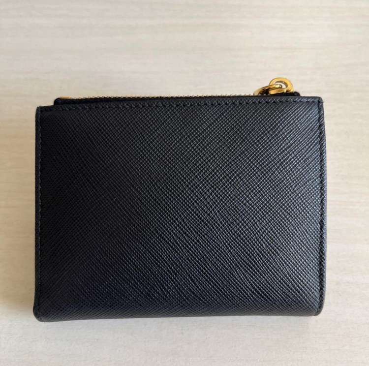 プラダ  （ブランドバッグ）の商品画像 - 査定依頼日：2025年7月25日 - 最高査定価格：40,000円