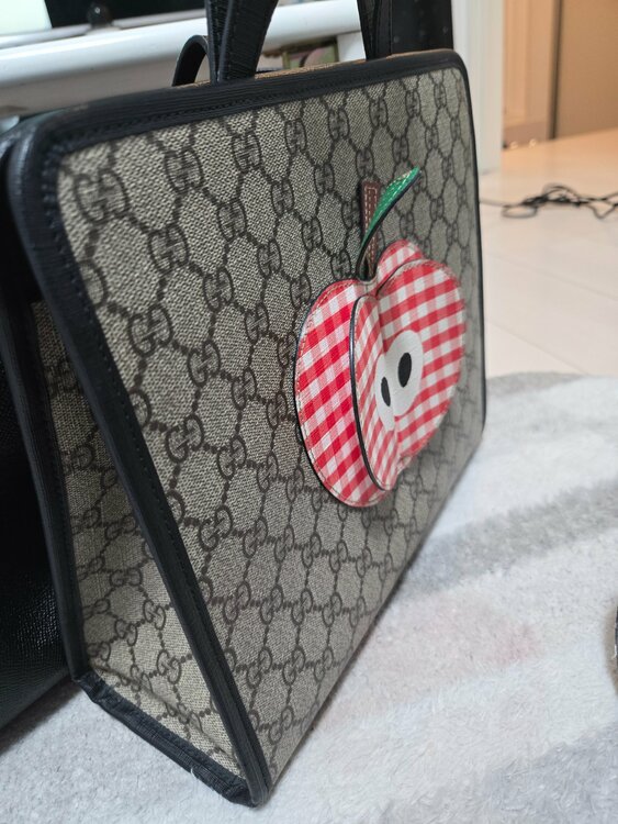 GUCCI（グッチ）648797 チルドレンズ アップルトートバッグ（ブランドバッグ）の商品画像 - 査定依頼日：2026年9月5日 - 最高査定価格：35,000円