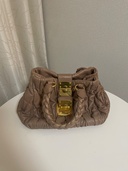 ミュウミュウ  （ブランドバッグ）の商品画像 - 査定依頼日：2025年12月26日 - 最高査定価格：60,000円