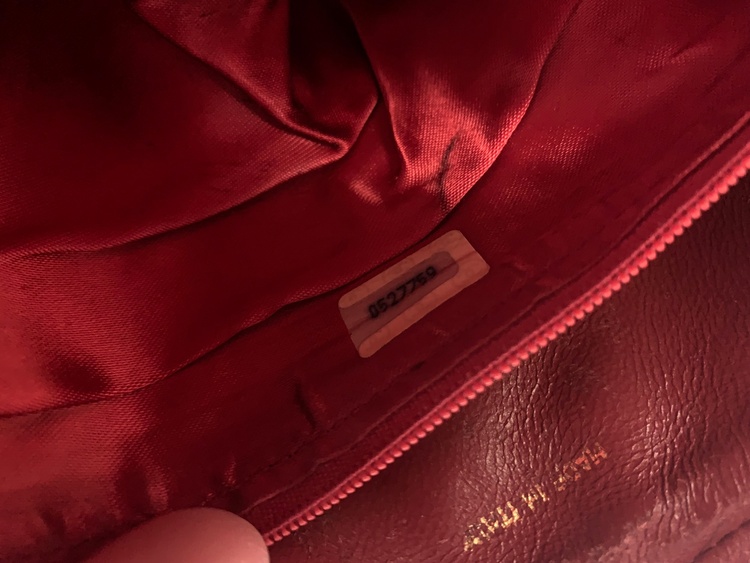 マトラッセ リザード レッド（ブランドバッグ）の商品画像 - 査定依頼日：2026年3月18日 - 最高査定価格：160,000円