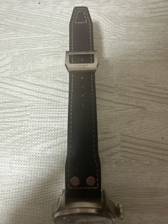 IWC パイロットウォッチ IW32930（高級時計）の商品画像 - 査定依頼日：2025年9月2日 - 最高査定価格：760,000円