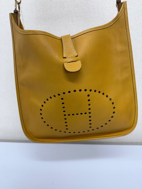 エブリン（ブランドバッグ）の商品画像 - 査定依頼日：2026年4月16日 - 最高査定価格：200,000円