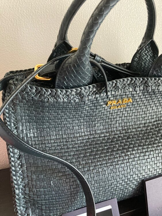 PRADA MADRAS BAG（ブランドバッグ）の商品画像 - 査定依頼日：2025年3月31日 - 最高査定価格：60,000円