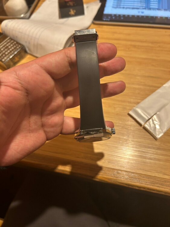 ウブロ クラシックフュージョン （高級時計）の商品画像 - 査定依頼日：2025年5月25日 - 最高査定価格：1,300,000円