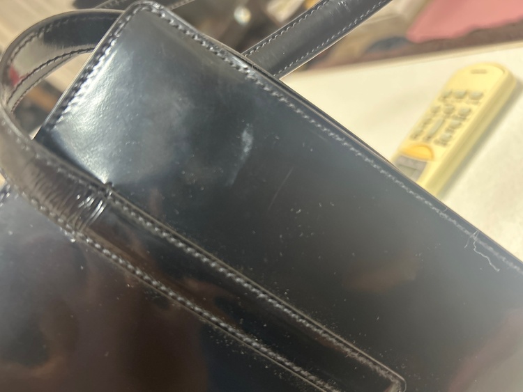 プラダ  （ブランドバッグ）の商品画像 - 査定依頼日：2025年12月19日 - 最高査定価格：23,000円