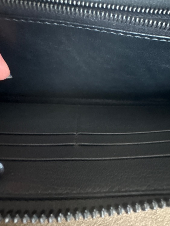 イントレート（ブランド財布・小物）の商品画像 - 査定依頼日：2025年8月14日 - 最高査定価格：40,000円