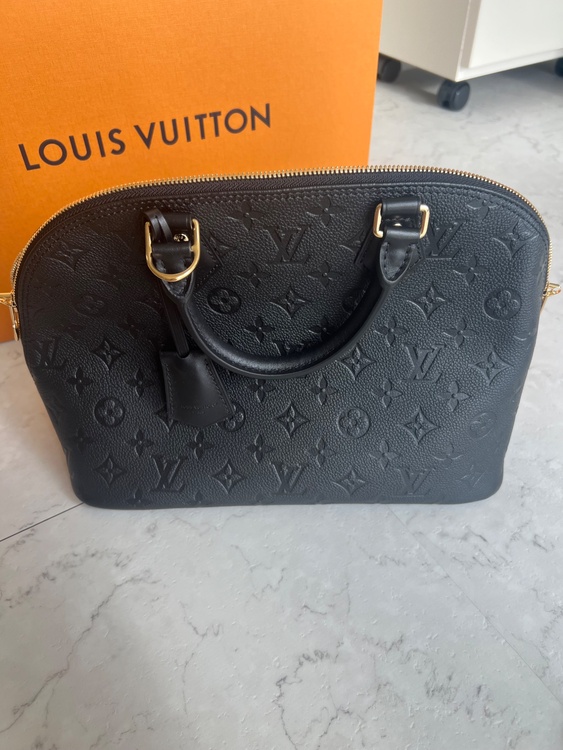 M26489 アルマＰM（ブランドバッグ）の商品画像 - 査定依頼日：2025年12月20日 - 最高査定価格：300,000円