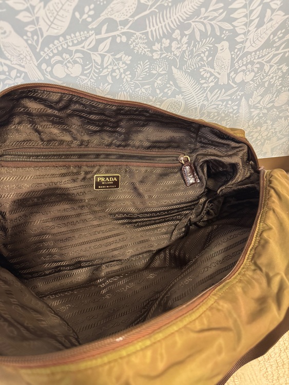 不明（ブランドバッグ）の商品画像 - 査定依頼日：2025年6月12日 - 最高査定価格：3,000円