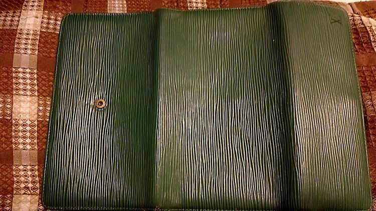 ルイヴィトン エピ （ブランドバッグ）の商品画像 - 査定依頼日：2025年11月8日 - 最高査定価格：100,000円