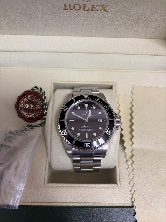 ロレックス シードゥエラー 1660（高級時計）の商品画像 - 査定依頼日：2026年1月25日 - 最高査定価格：1,400,000円