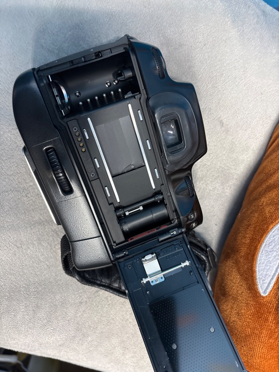 Z-1（カメラ）の商品画像 - 査定依頼日：2026年4月6日 - 最高査定価格：1,000円