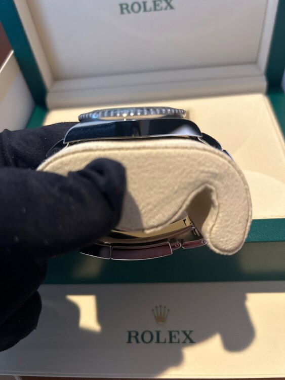 ロレックス GMTマスター 126720VTNr（高級時計）の商品画像 - 査定依頼日：2025年5月25日 - 最高査定価格：2,220,000円