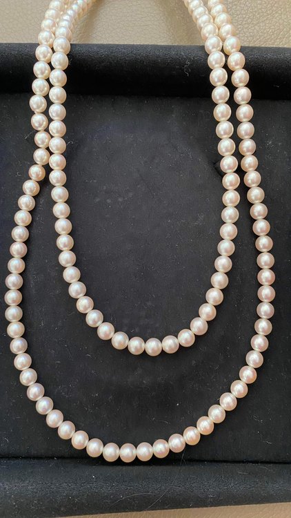 ロングネックレス（宝石）の商品画像 - 査定依頼日：2023年6月25日 - 最高査定価格：12,000円