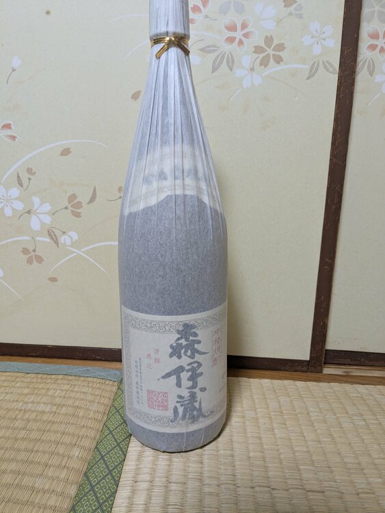 焼酎 森伊蔵 （お酒）の商品画像 - 査定依頼日：2026年2月27日 - 最高査定価格：11,000円