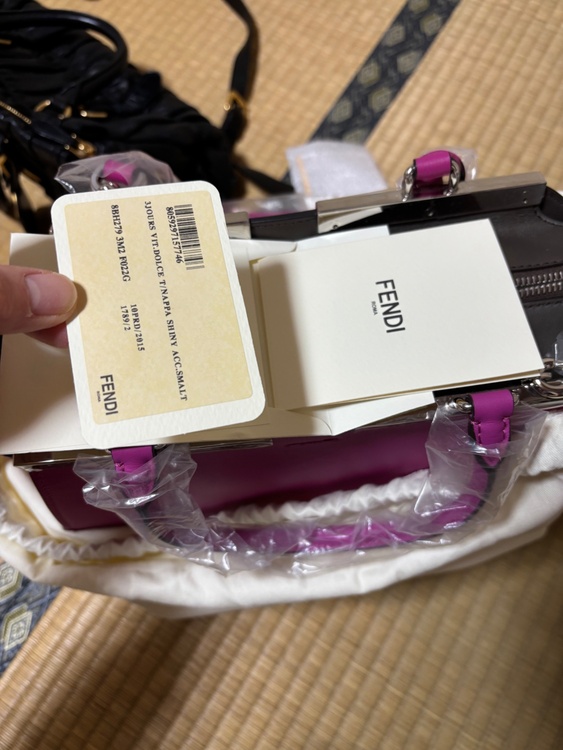 3JOURS VIT.DOLCE T/NAPPA SHINY ACC.SMALT（ブランドバッグ）の商品画像 - 査定依頼日：2025年12月25日 - 最高査定価格：80,000円