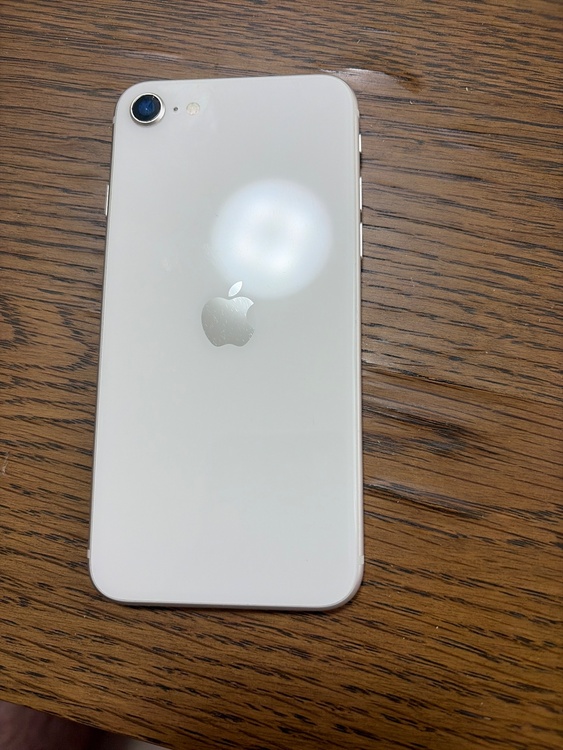 iPhone iPhoneSE 64GB SIMフリー（スマホ）の商品画像 - 査定依頼日：2026年6月6日 - 最高査定価格：12,000円