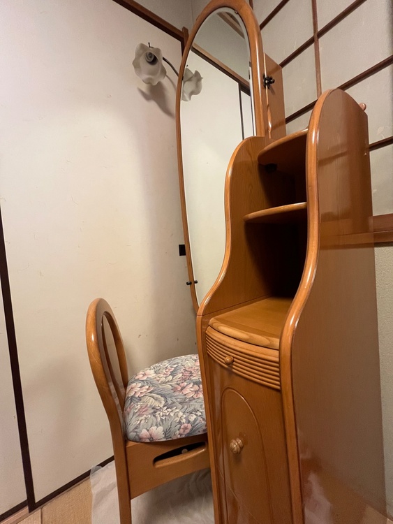 府中婚礼家具3点（家具・寝具）の商品画像 - 査定依頼日：2026年3月3日 - 最高査定価格：1円