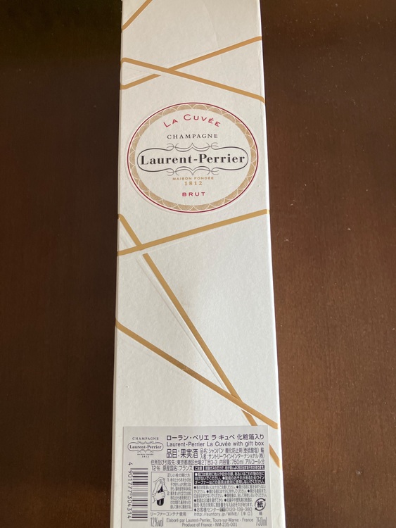 ローラン・ペリエ　ラ　キュベ（お酒）の商品画像 - 査定依頼日：2025年6月20日 - 最高査定価格：3,000円