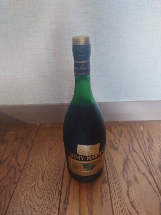 REMY　MARTIN（お酒）の商品画像 - 査定依頼日：2026年8月22日 - 最高査定価格：3,000円