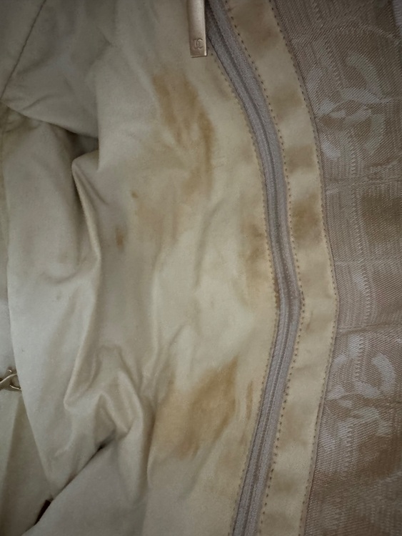 ニュートラベルライン　トート（ブランドバッグ）の商品画像 - 査定依頼日：2025年11月20日 - 最高査定価格：7,000円