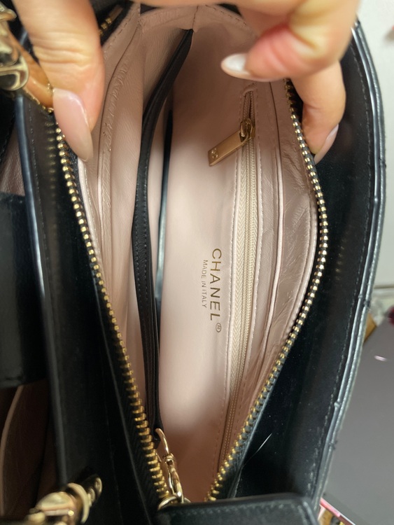 tote（ブランドバッグ）の商品画像 - 査定依頼日：2025年7月25日 - 最高査定価格：300,000円