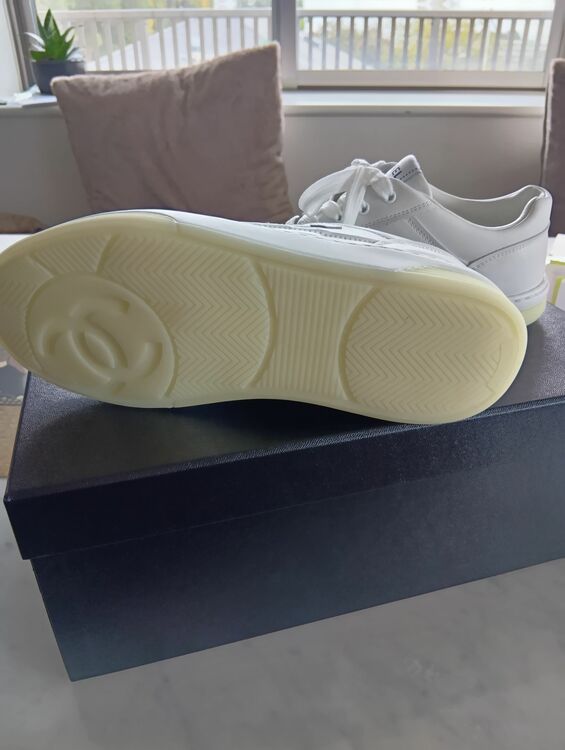 シャネルスニーカーG39978B15923（古着・ファッション）の商品画像 - 査定依頼日：2025年11月6日 - 最高査定価格：100,000円