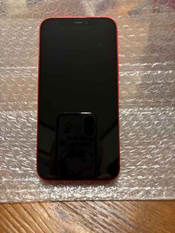 iPhone12 256㎇　　RED（スマホ）の商品画像 - 査定依頼日：2025年8月30日 - 最高査定価格：35,000円