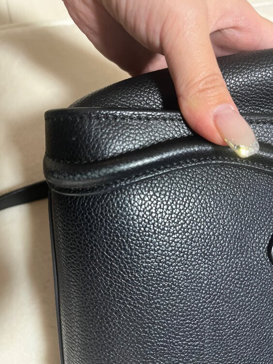 セリーヌ  （ブランドバッグ）の商品画像 - 査定依頼日：2024年12月16日 - 最高査定価格：100,000円